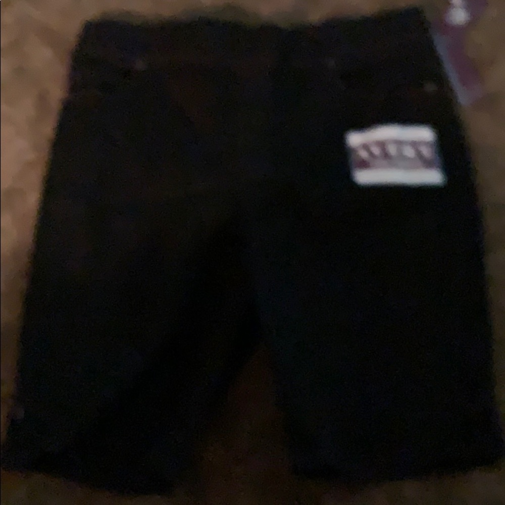 Gloria Vanderbilt black shorts brand new